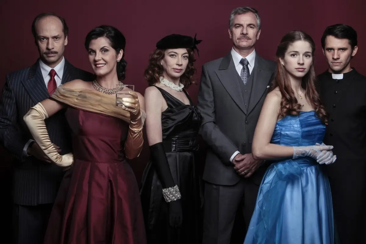 Perdona nuestros pecados, Mega