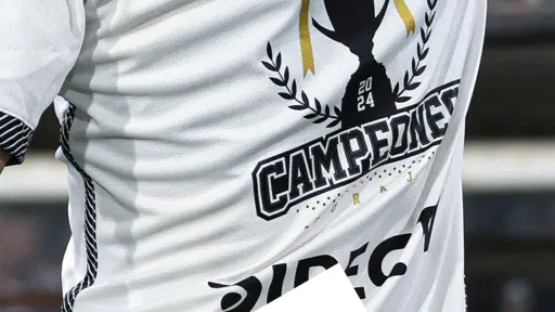 Colo Colo , Cedida