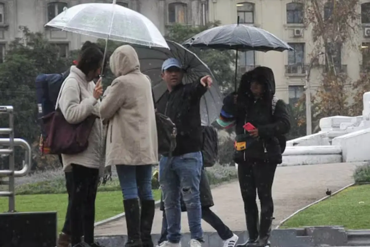 Lluvia en Santiago