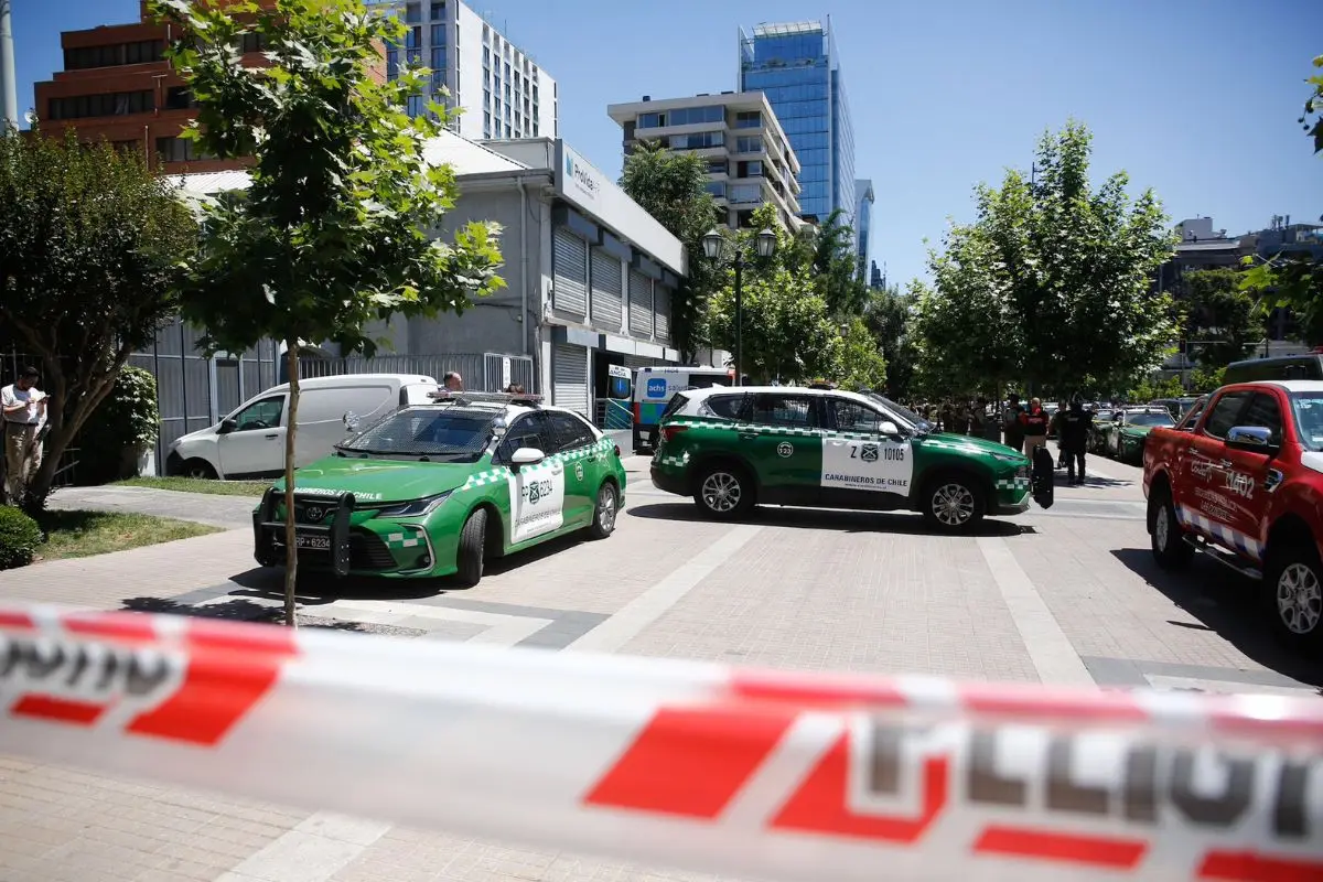 Sucursal AFP de Apoquindo en Las Condes, Agencia Uno