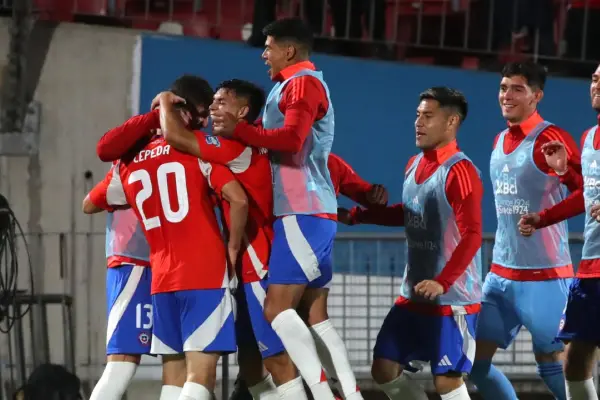 La Roja celebrando en el Nacional ,Redes Sociales