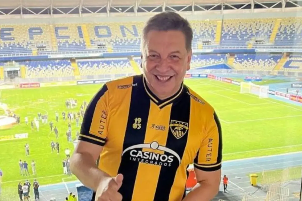 Julio César Rodríguez, ferviente hincha de Fernández Vial, Redes sociales | Referencial