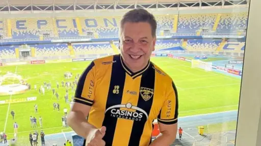 Julio César Rodríguez, ferviente hincha de Fernández Vial, Redes sociales | Referencial