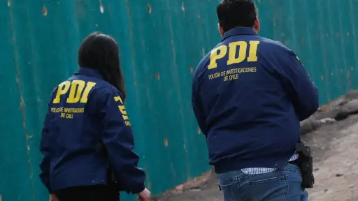 Personal policial realiza las primeras investigaciones, Agencia Uno