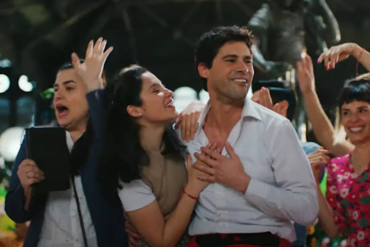 Nuevo Amores de Mercado, Mega