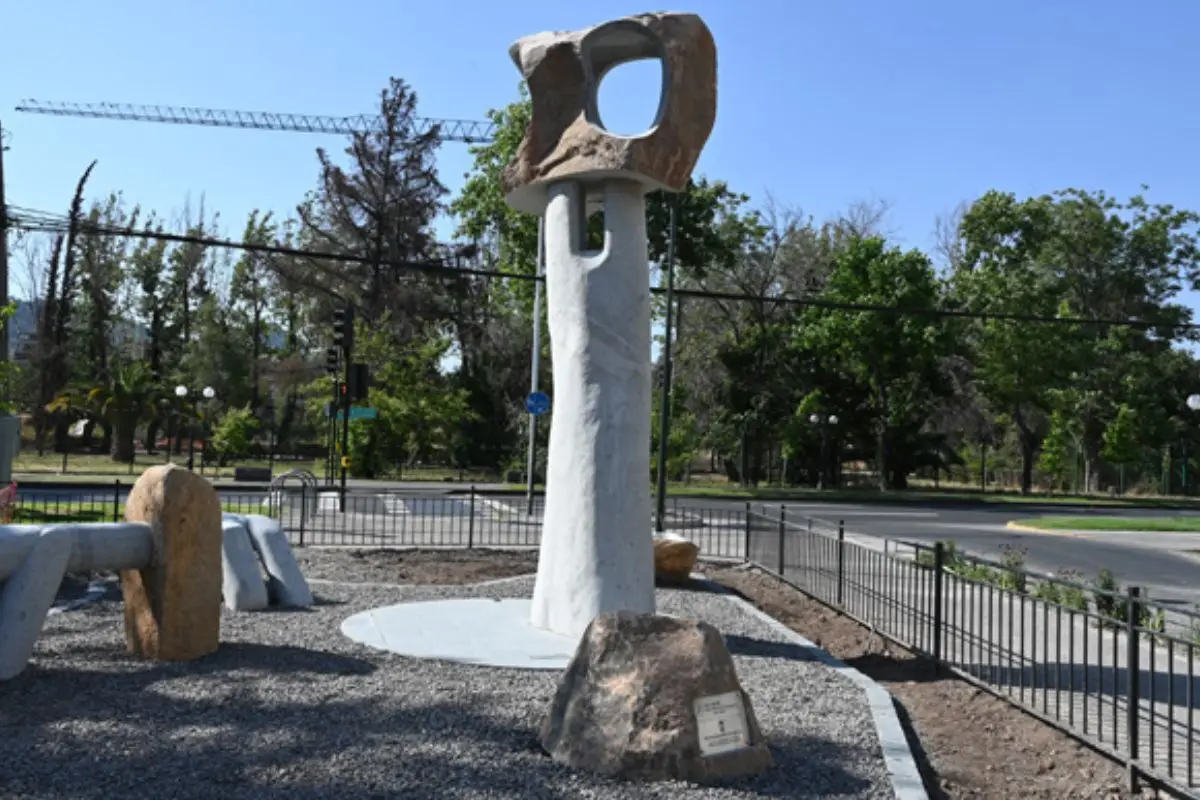 Solo para culto dicen de la obra homenaje a Patricio Aylwin, Instagram