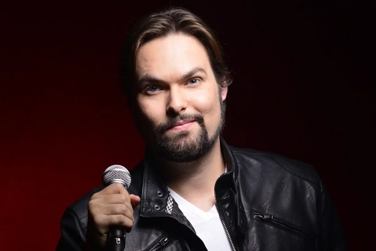 Los polémicos tweets de George Harris , Redes sociales | Referencial