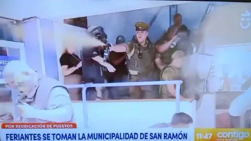 Carabineros dispersó a feriantes en San Ramón, Redes sociales