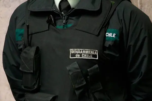 Gendarme ingresando drogas a cárcel donde está Manuel Monsalve ,Redes sociales | Referencial