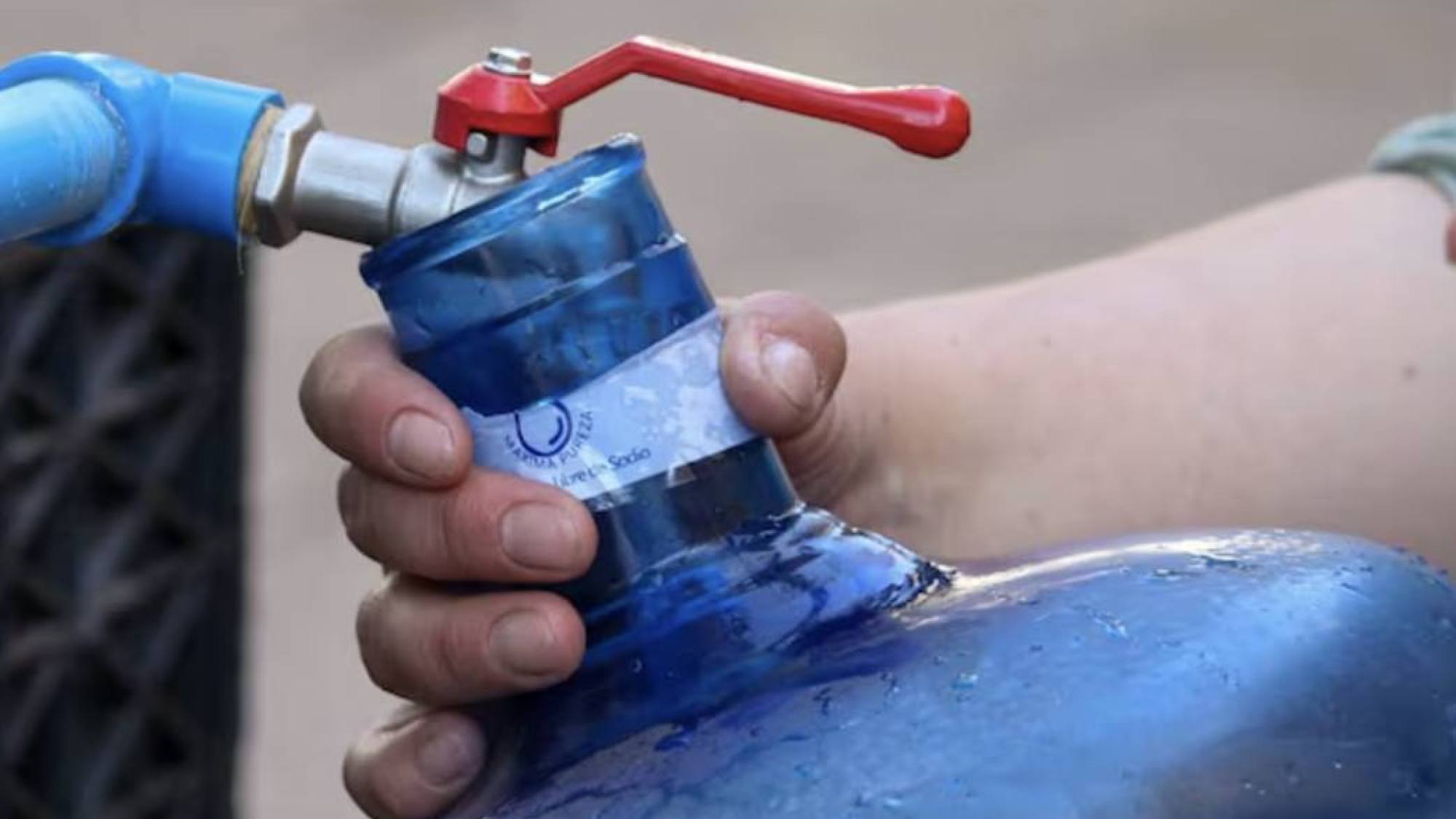 ¡No te olvides!: Comienza el mega corte de agua en la Región Metropolitana