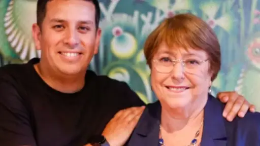 Matías Toledo este jueves con Michelle Bachelet, Instagram