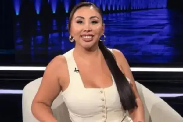 Naya Fácil en el estudio de Primer Plano ,Instagram