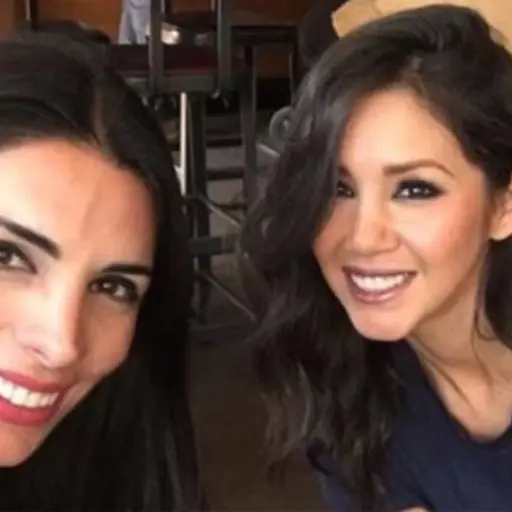 Jocelyn Medina y Mariuxi Domínguez ,Redes Sociales