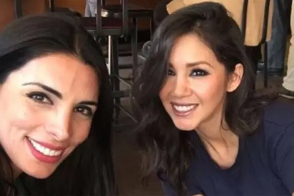 Jocelyn Medina y Mariuxi Domínguez ,Redes Sociales