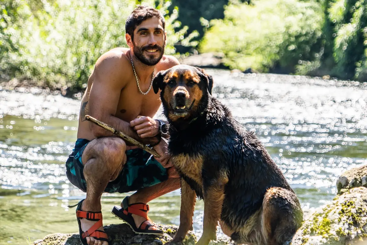 Pedro Astorga, Instagram