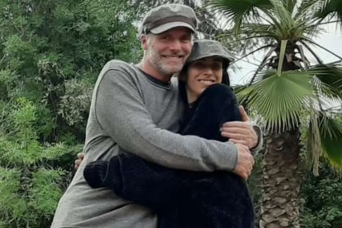 Bastián Bodenhöfer y su pareja, Redes sociales