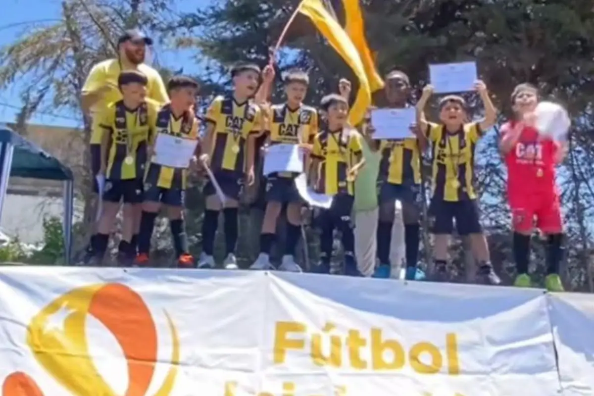 La importancia del fútbol infantil, Cedida