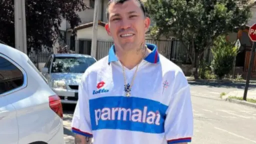 Gary Medel regresa a la UC, Instagram