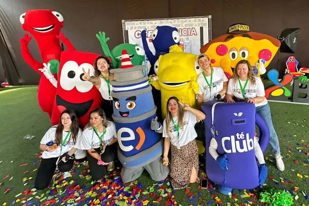 Los corpóreos de Chile tendrán su gala, Instagram