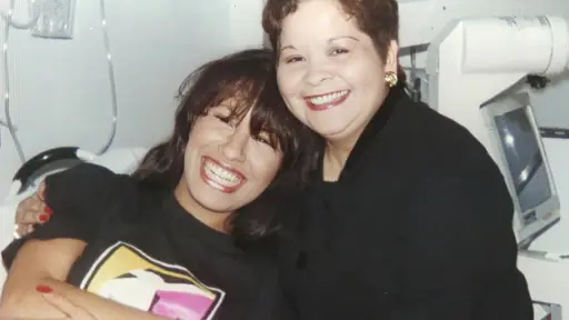 Yolanda Saldívar y Selena, Internet