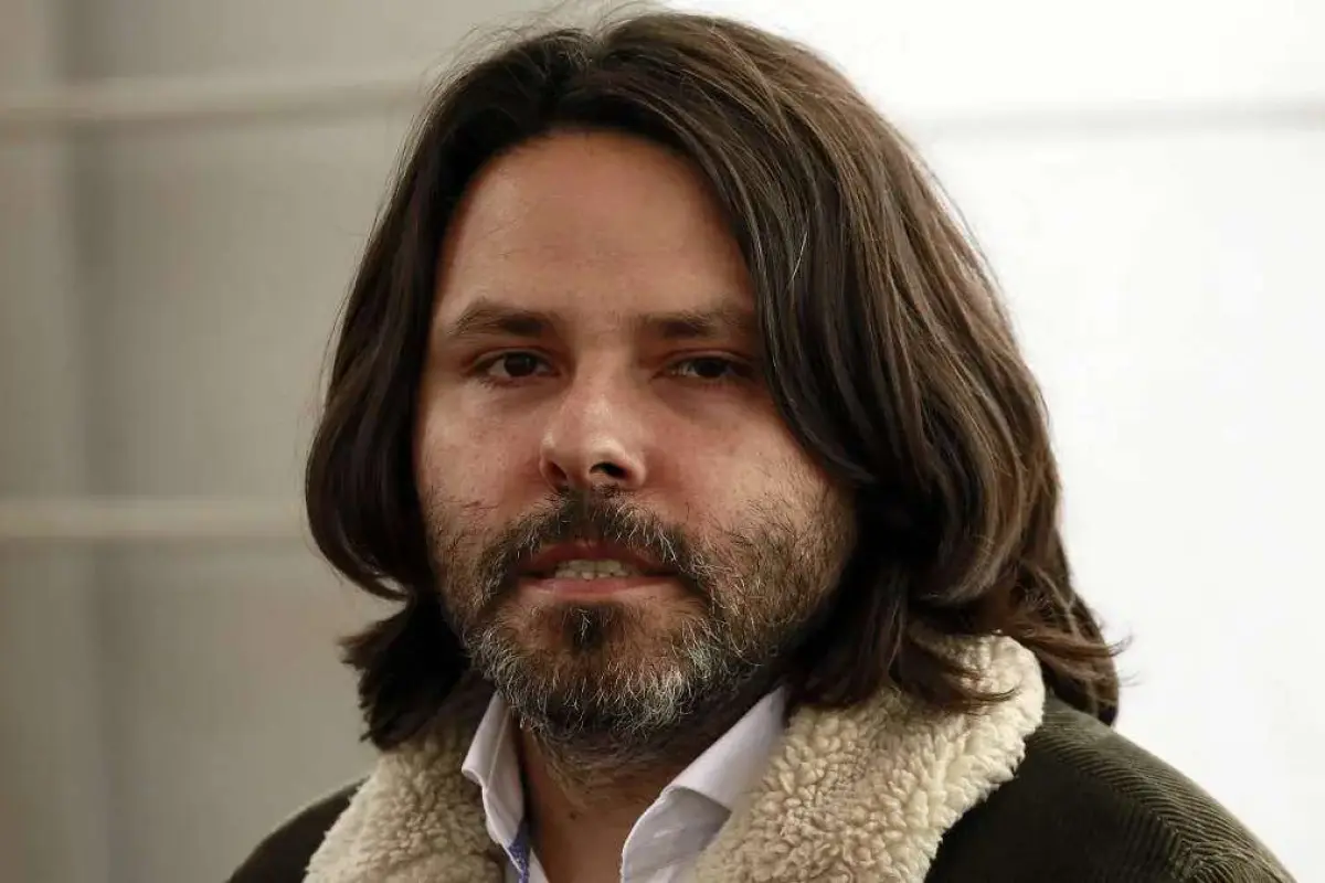 Alberto Mayol, Archivo