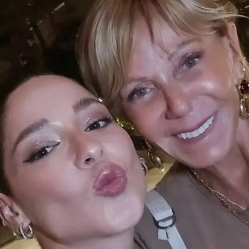 Kel Calderón y Raquel Argandoña ,Redes Sociales