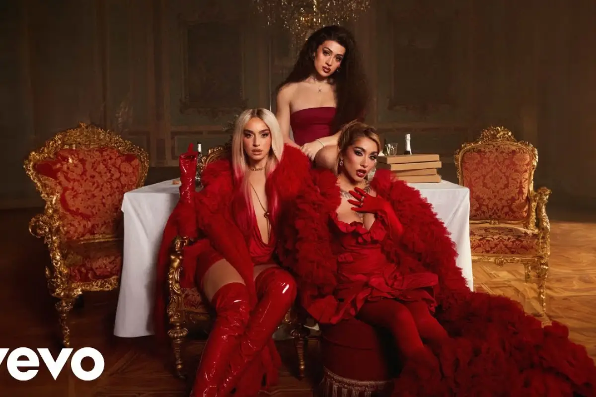 Lola Índigo se une a María Becerra y Villano Antivillano en La reina remix, Cedida