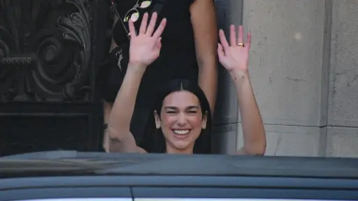 Dua Lipa saliendo del Club de la Unión, AGENCIA UNO