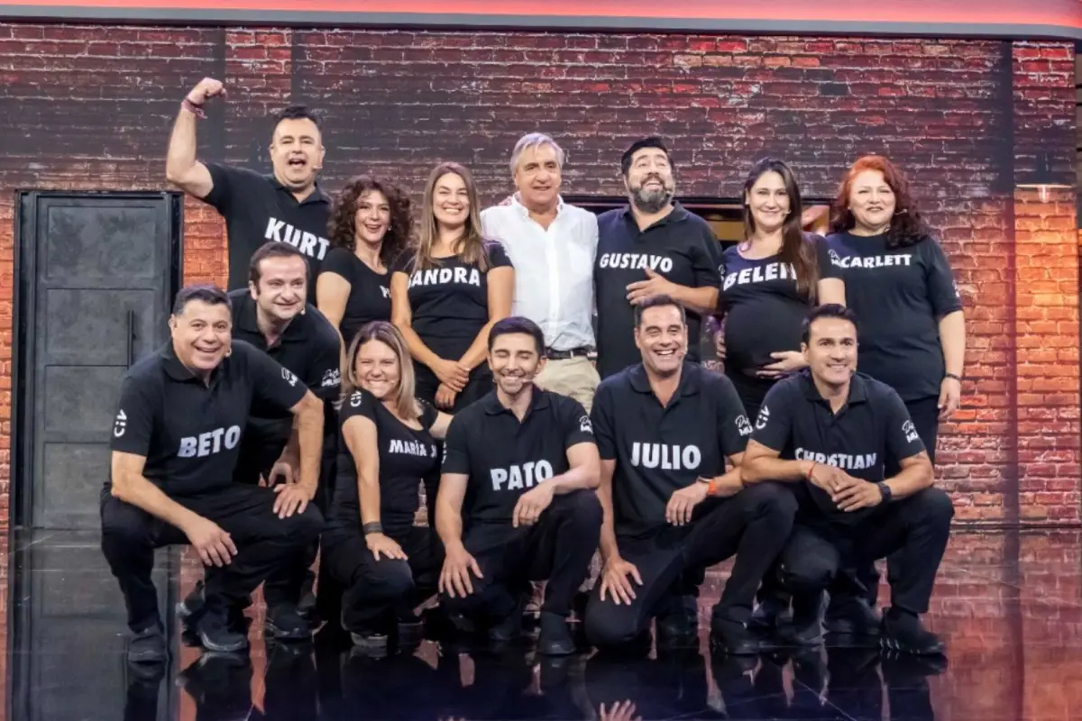 Detrás del Muro, Juan Pablo Carmona