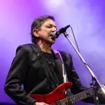 Julio Moura, guitarrista de Virus , Redes sociales | Referencial
