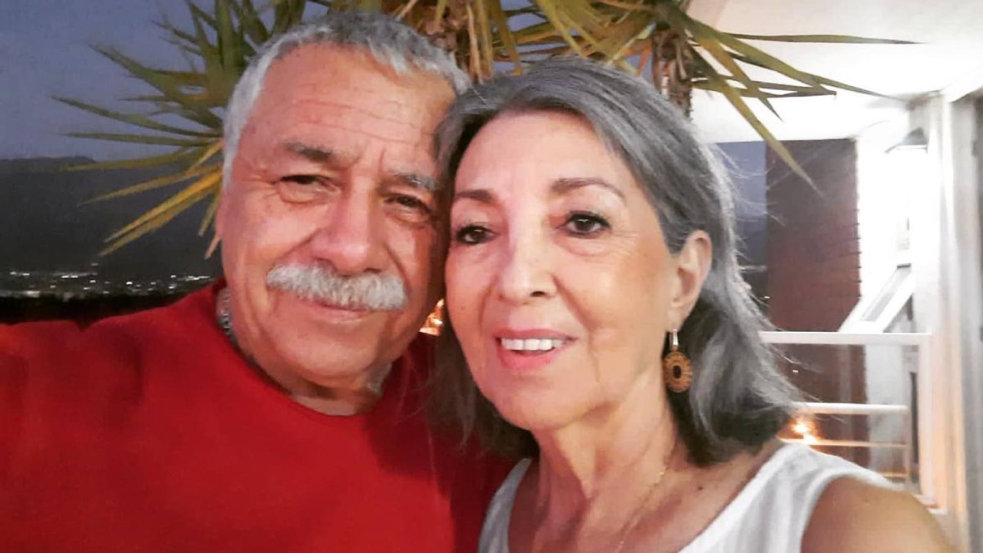“Ahí comencé a caminar nuevamente...”: Carlos Caszely recuerda cuando comenzó a salir adelante tras la muerte de su esposa