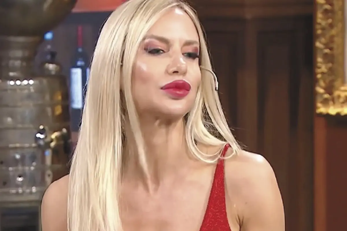 Luciana Salazar, Redes sociales