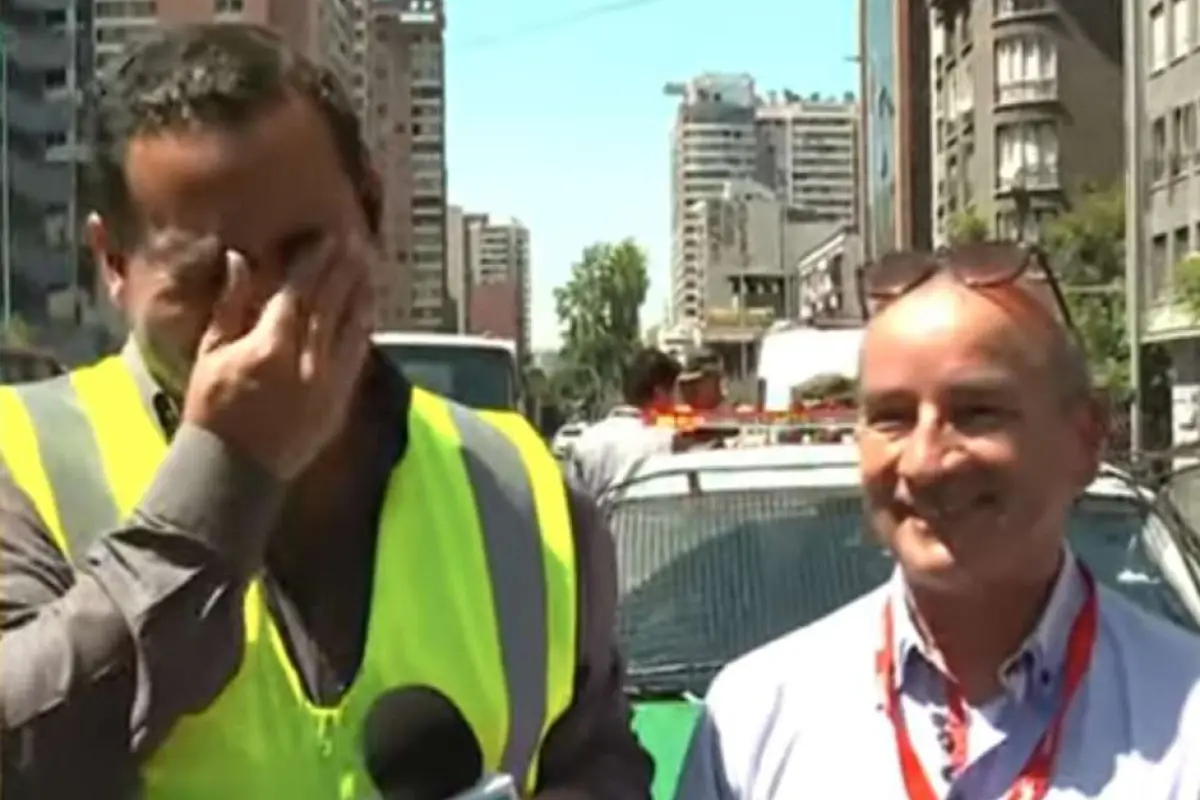 Hombre pidió matrimonio a través de un movil, Captura de pantalla