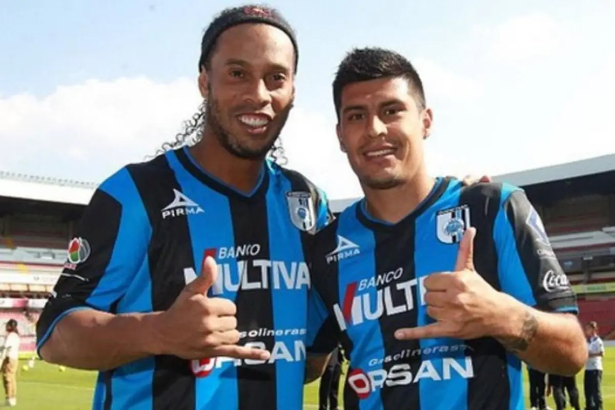 Patricio Rubio y Ronaldinho, Redes Sociales