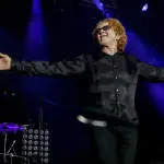 Simply Red , Redes sociales 