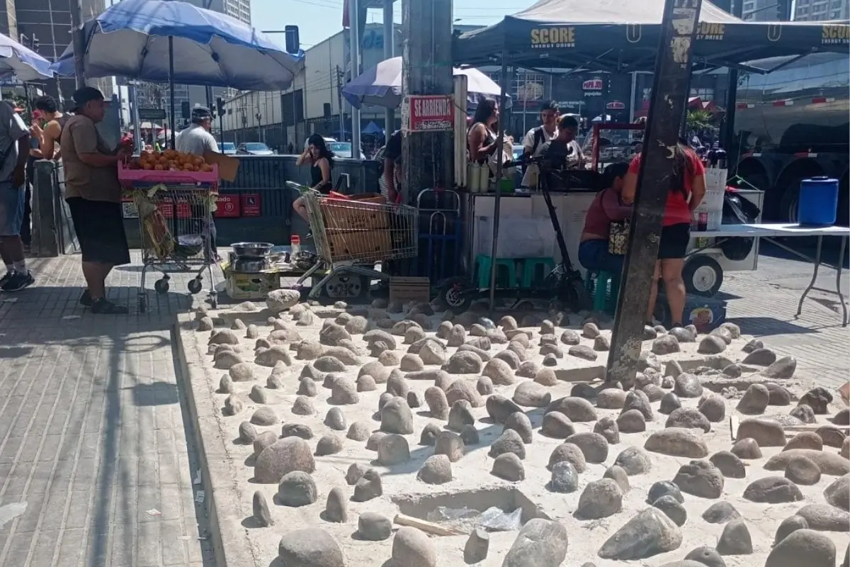 Las piedras en cementos se han transformado en obstáculos, Instagram