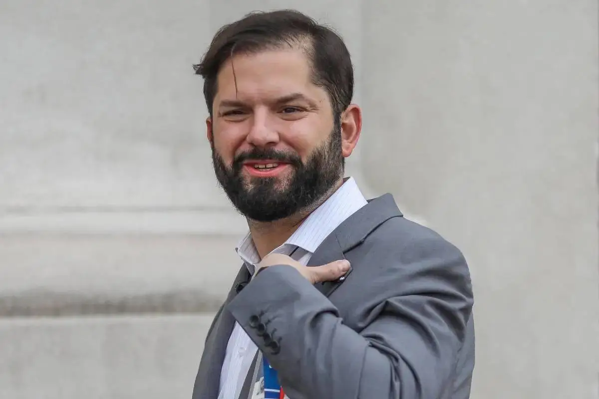 Gabriel Boric , Redes sociales