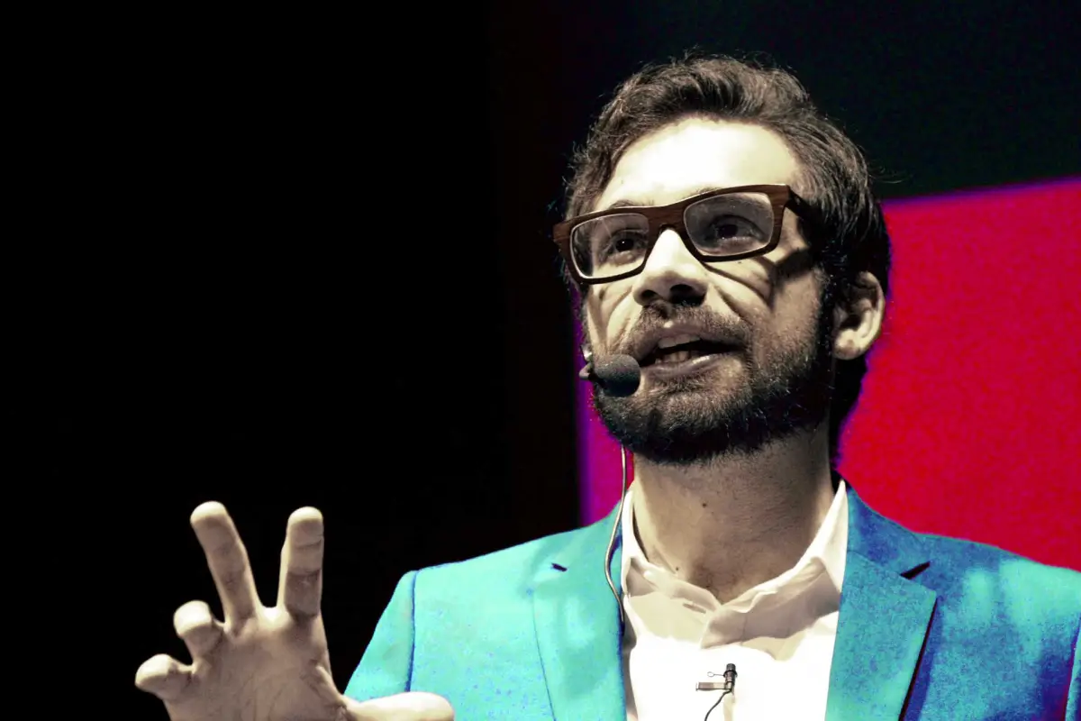 Nicolás Copano, Aguad Comunicaciones