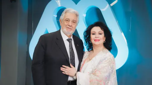 Plácido Domingo en Mega, Mega