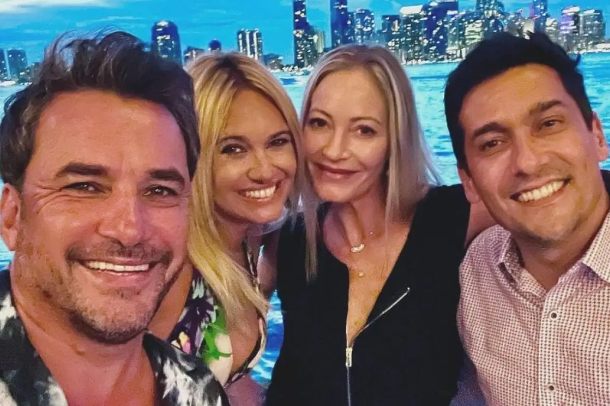 Rafael Araneda y Douglas, Redes sociales | X