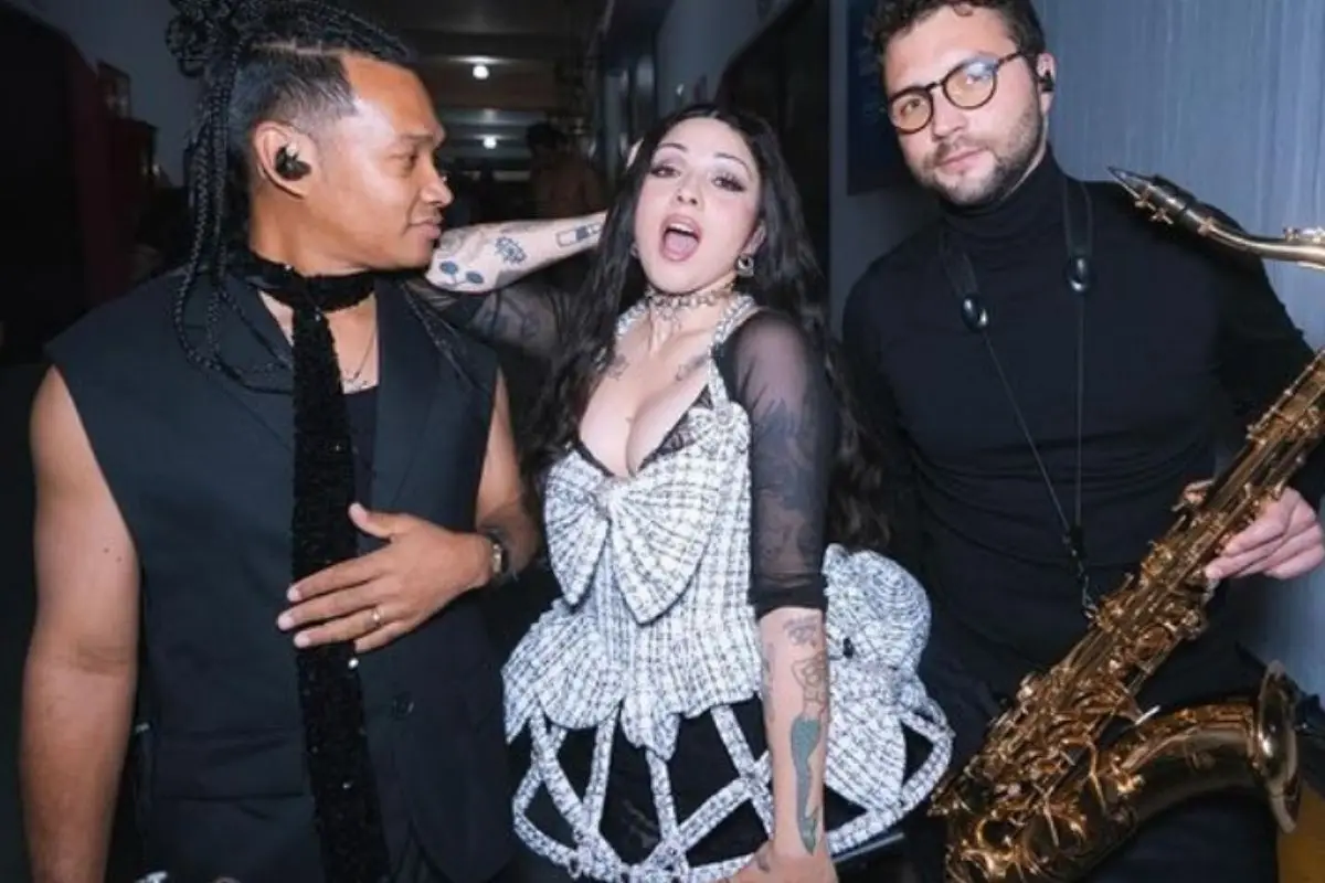 Mon Laferte es blanco de críticas, Instagram