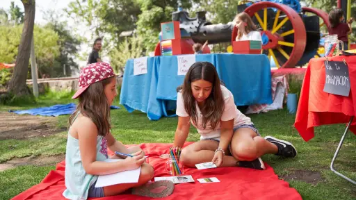 La Feria del Libro Infantil y Juvenil en Santiago en 100 Palabras vuelve para despedir el verano, Fundación Plagio 