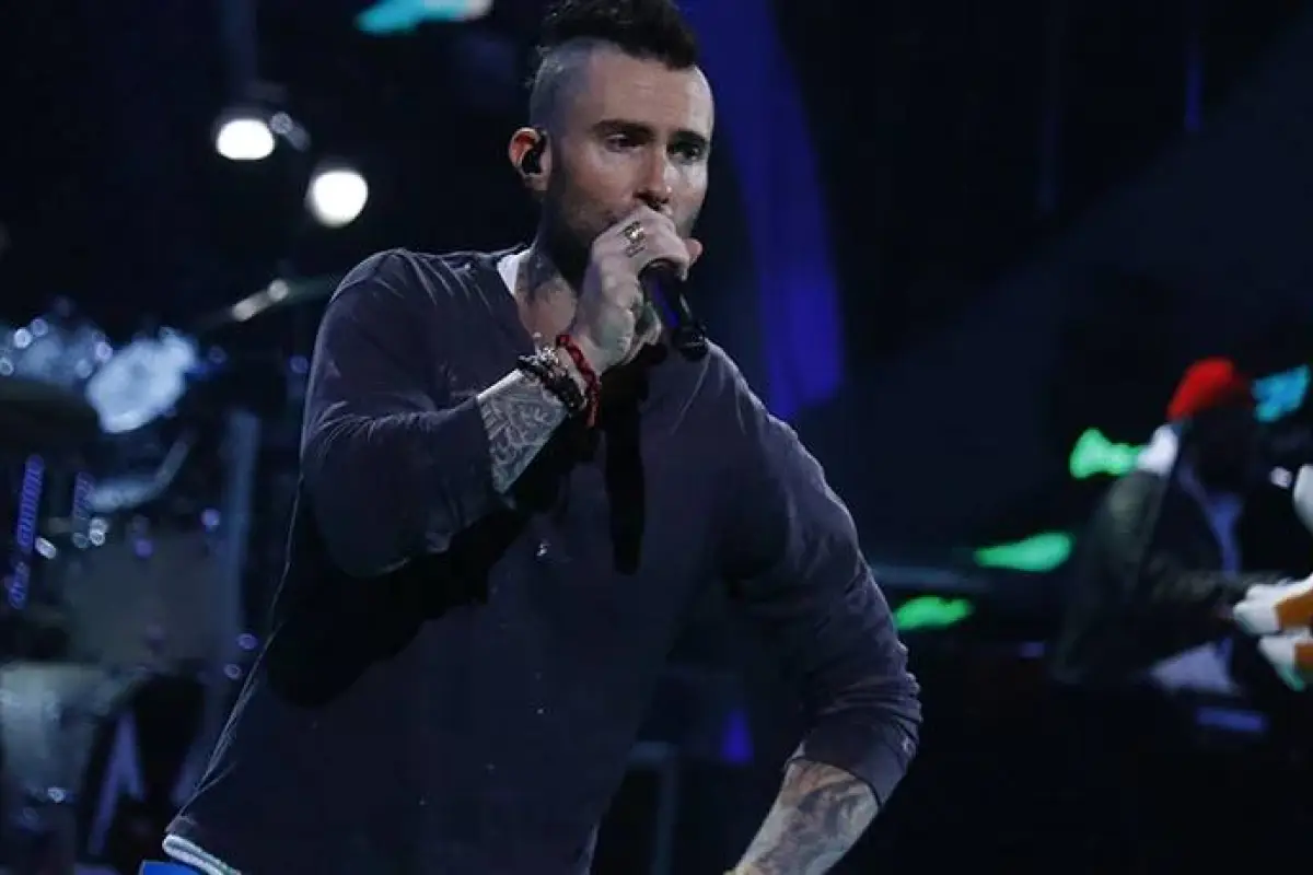 Adam Levine , Redes sociales | Referencial