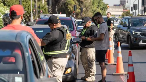 Fiscalizadores en acción en La Florida, Cedida