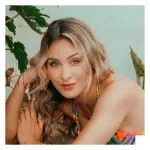 Sabrina Sosa, Vive