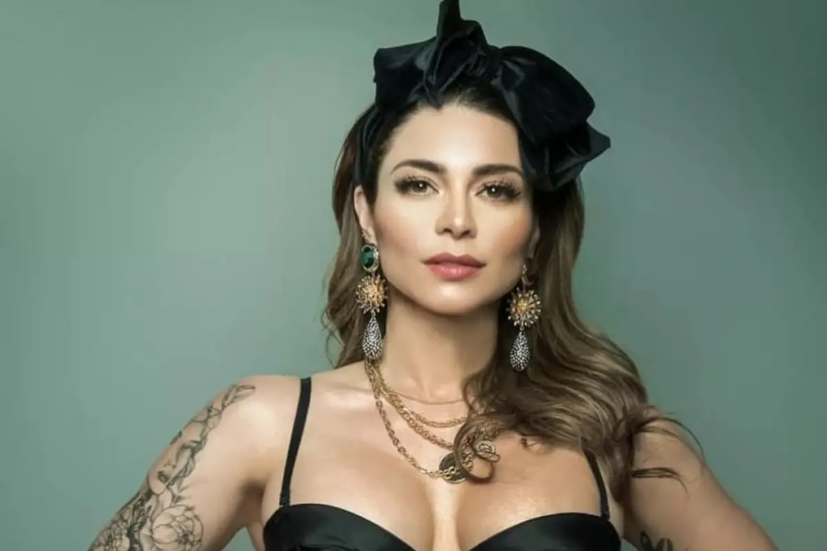 Antonella Ríos , Redes sociales 