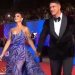 Sammis Reyes y Emilia Dides de la mano durante la Gala, Captura