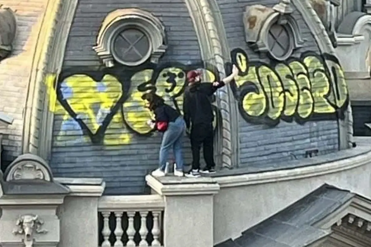 Los grafiteros pagaron caro por su arte, Captura