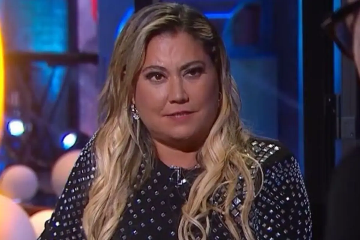 Denisse Campos en el estudio de Only Fama, Captura