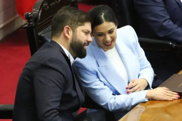 El Presidente le restó importancia a chats de Hassler y Cariola ,Agencia Uno